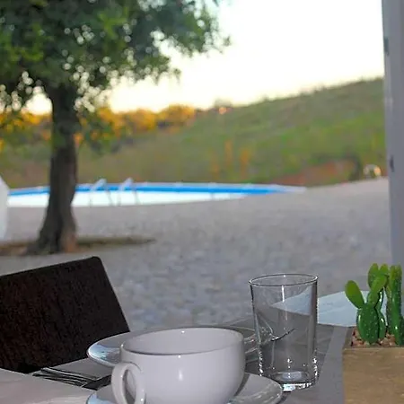 Monte Perdizes Bed & Breakfast 4*