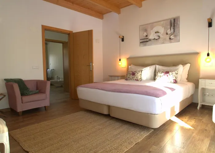 Monte Perdizes Couette-café 4*